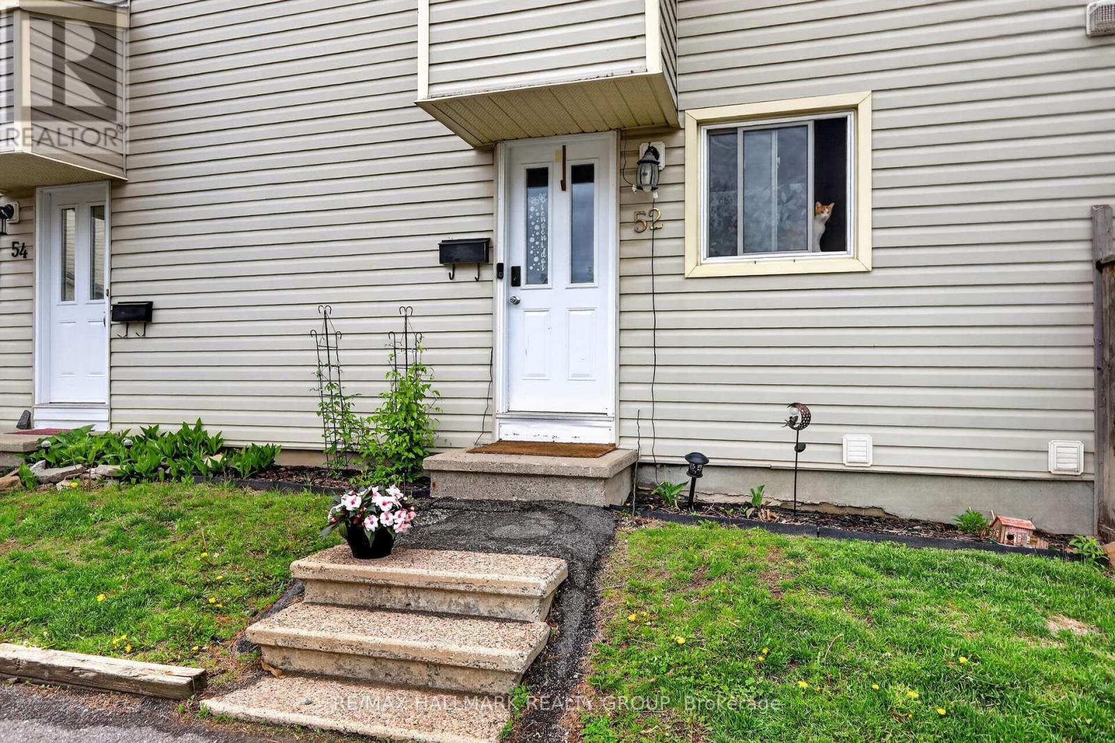 52 THISTLEDOWN COURT