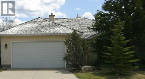 11 Hawkmount Heights NW Calgary AB T3G3S4