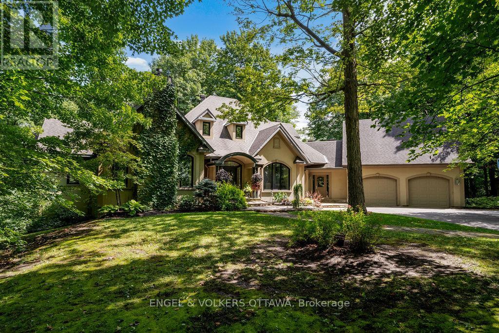 1412 HOUSTON CRESCENT