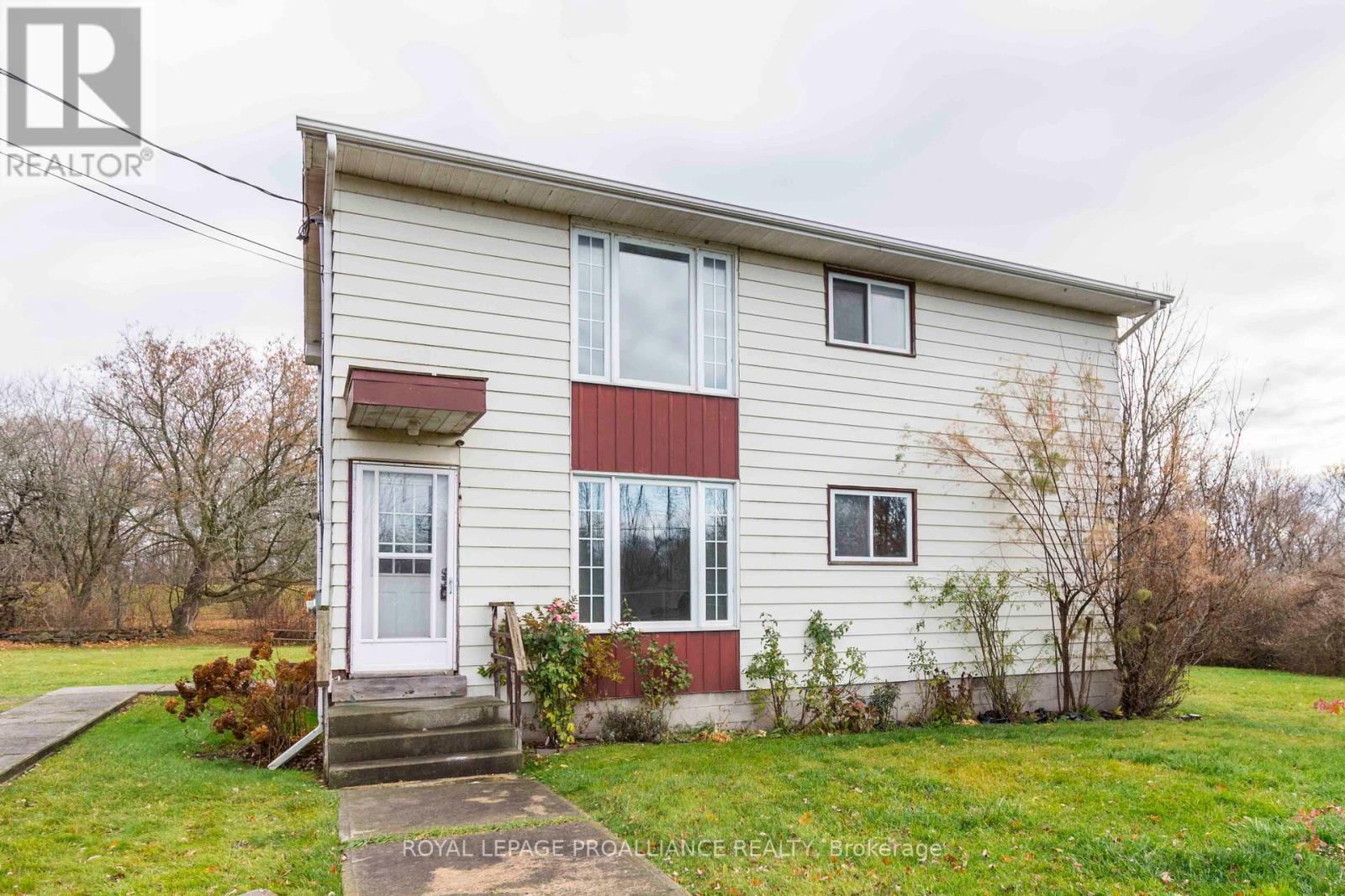 25 QUINTE VIEW DRIVE