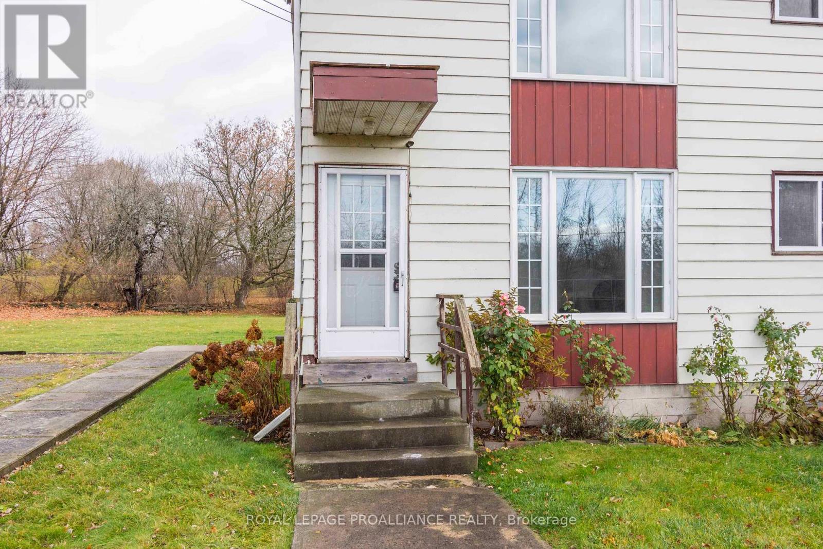 25 QUINTE VIEW DRIVE