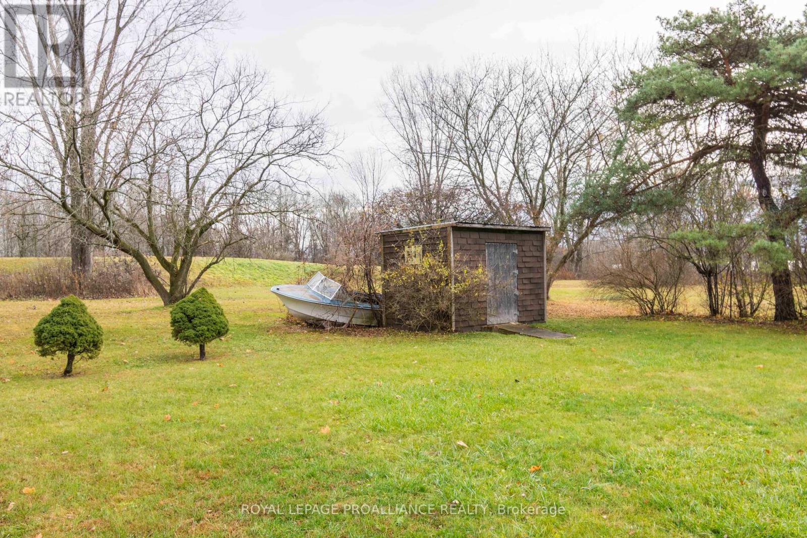 25 QUINTE VIEW DRIVE