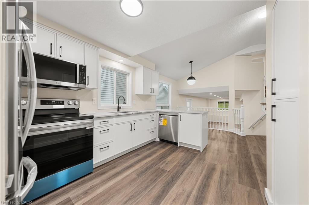 716 KARLSFELD Road Unit# A