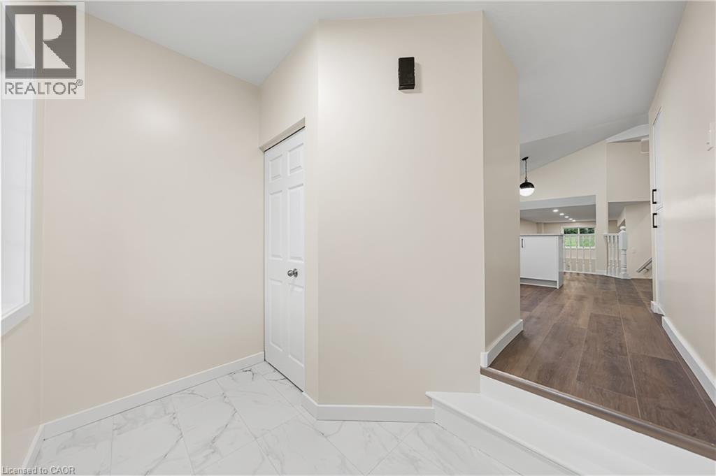 716 KARLSFELD Road Unit# A