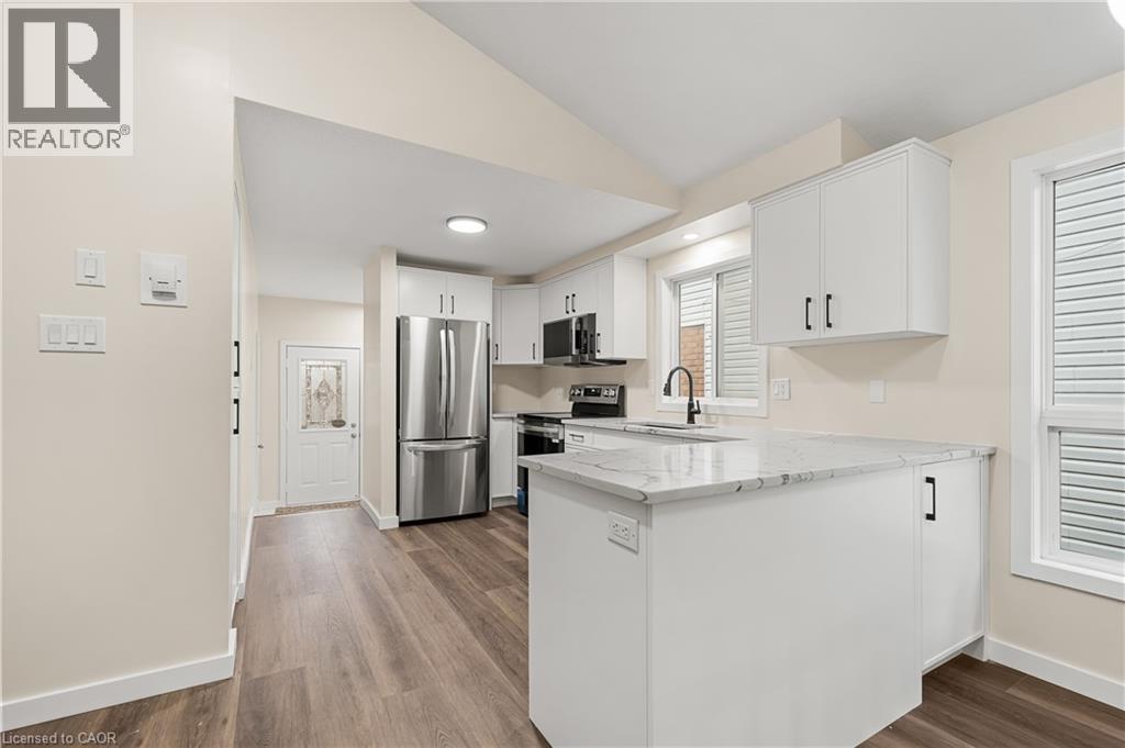 716 KARLSFELD Road Unit# A