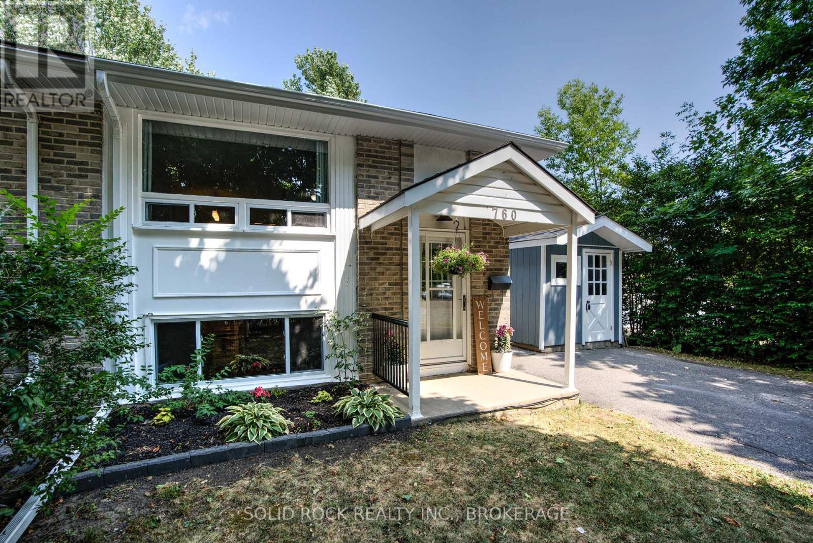 760 GROUSE CRESCENT