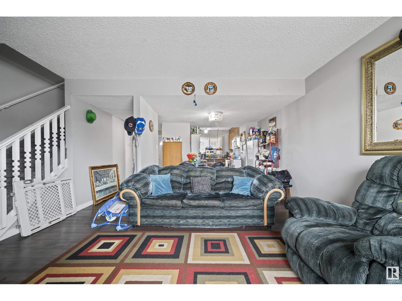 67 16567 100 ST NW