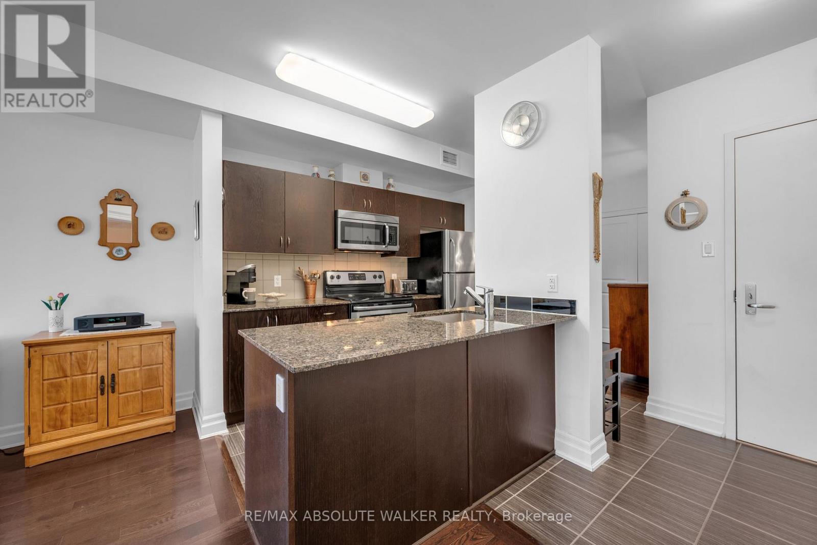 210 - 90 LANDRY STREET