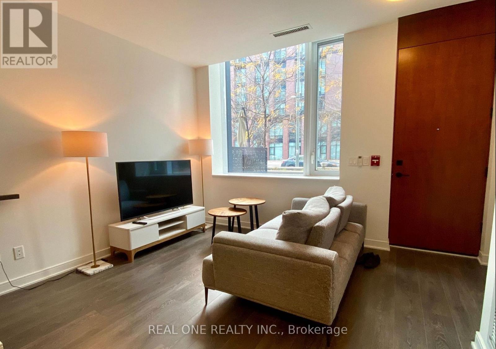 S123 - 180 MILL STREET