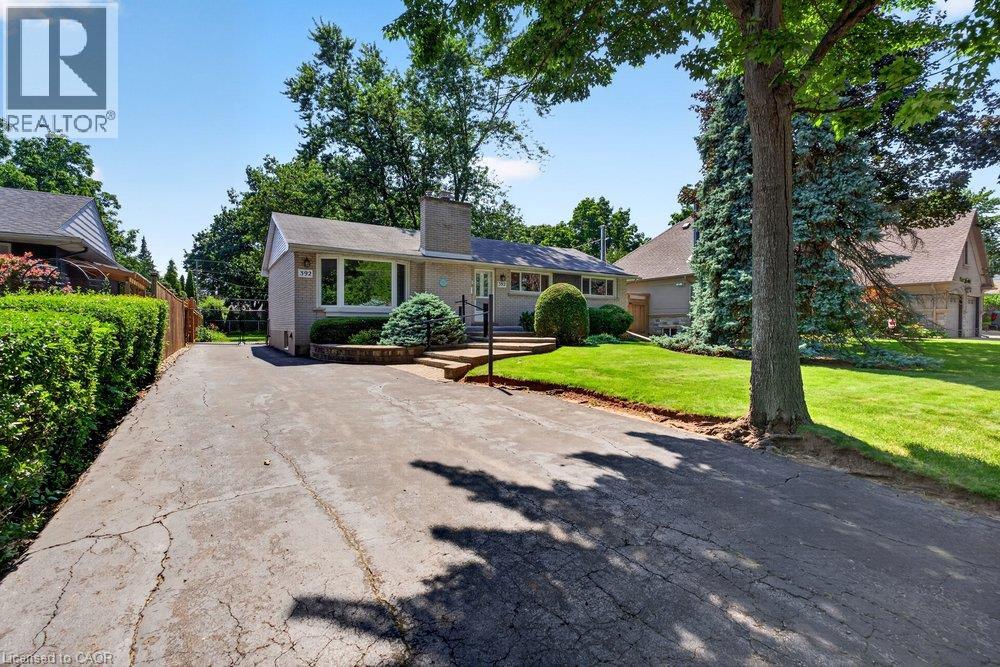 392 HENDERSON Road