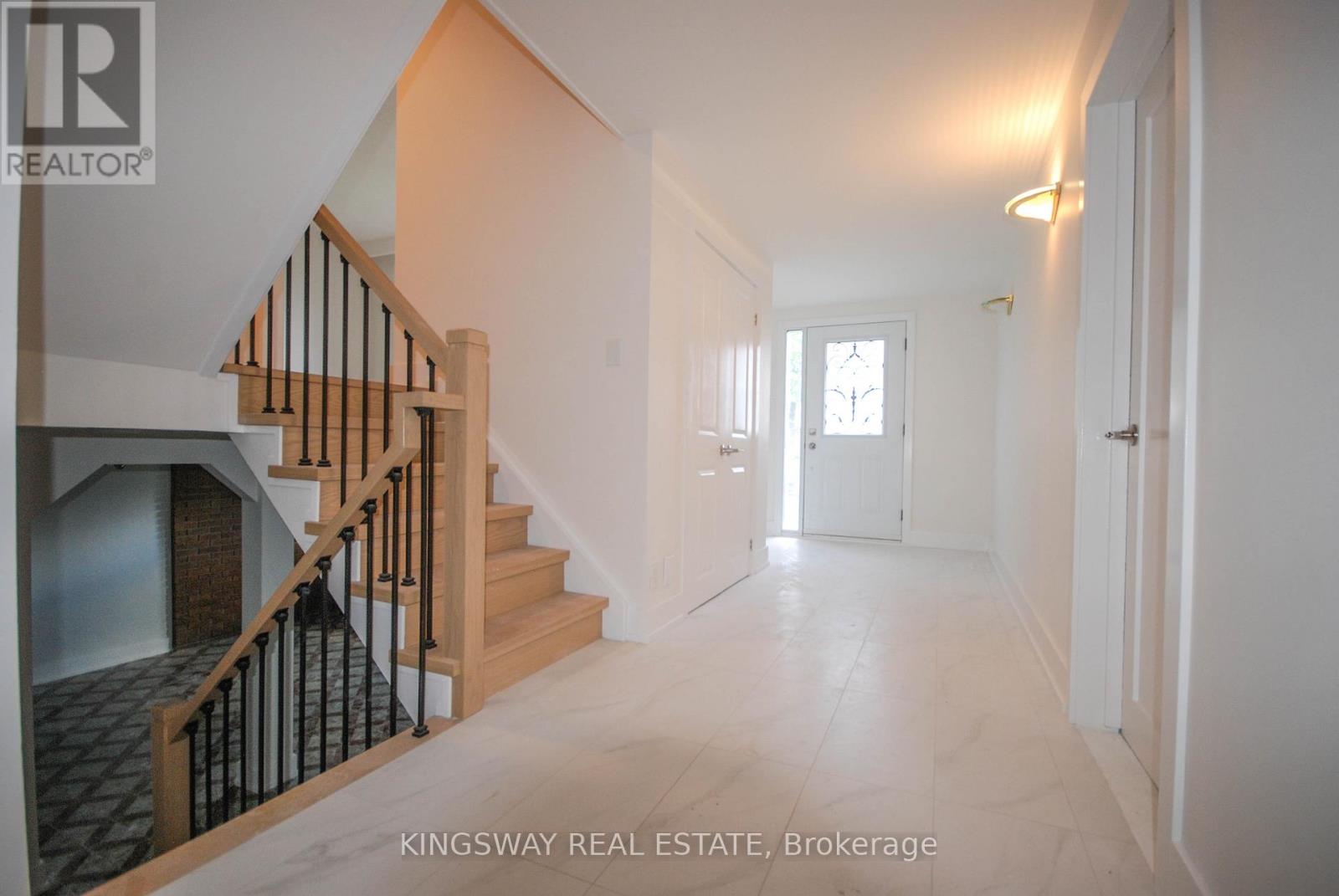 24 ARCHDEKIN DRIVE