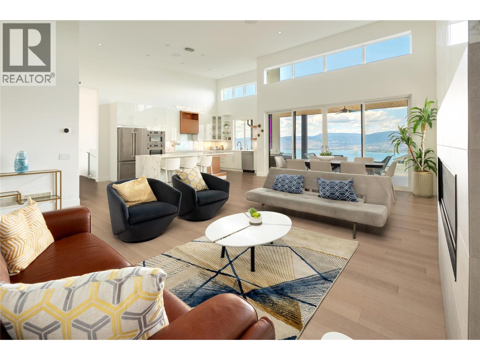 5552 Upper Mission Drive