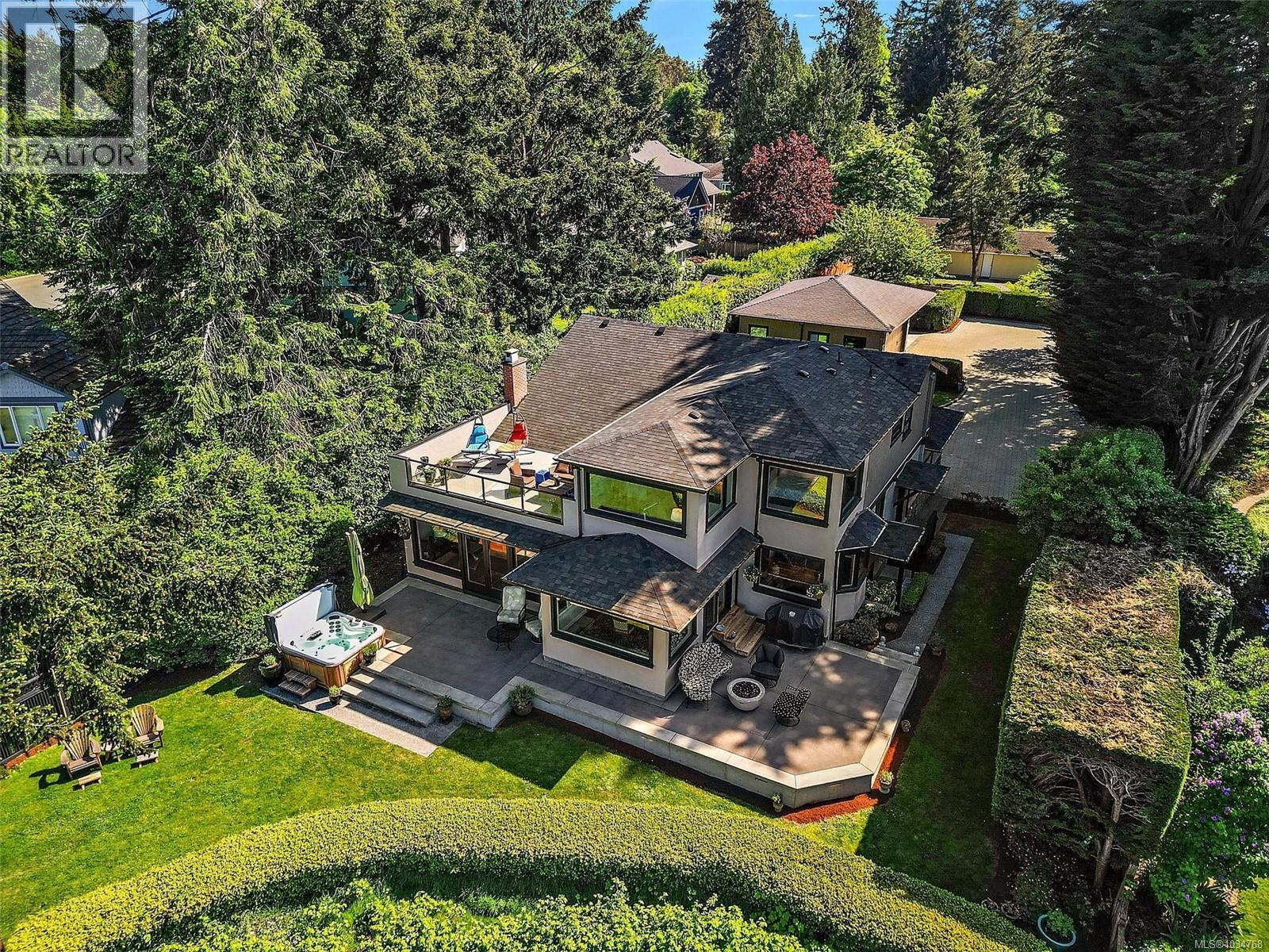 4561 Bissenden Pl