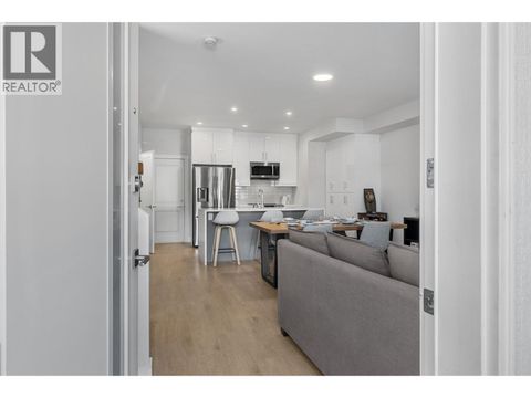 115 Wyndham Crescent Unit# 12 Kelowna BC V1V1Z2