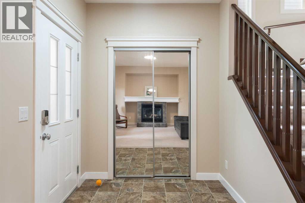 2449 Ravenswood View SE