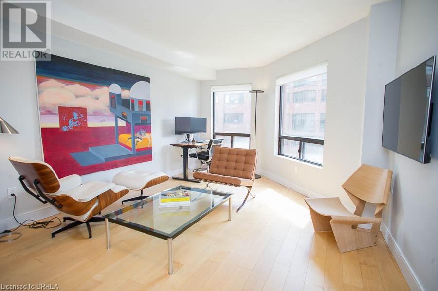10 ELLEN Street E Unit# 303