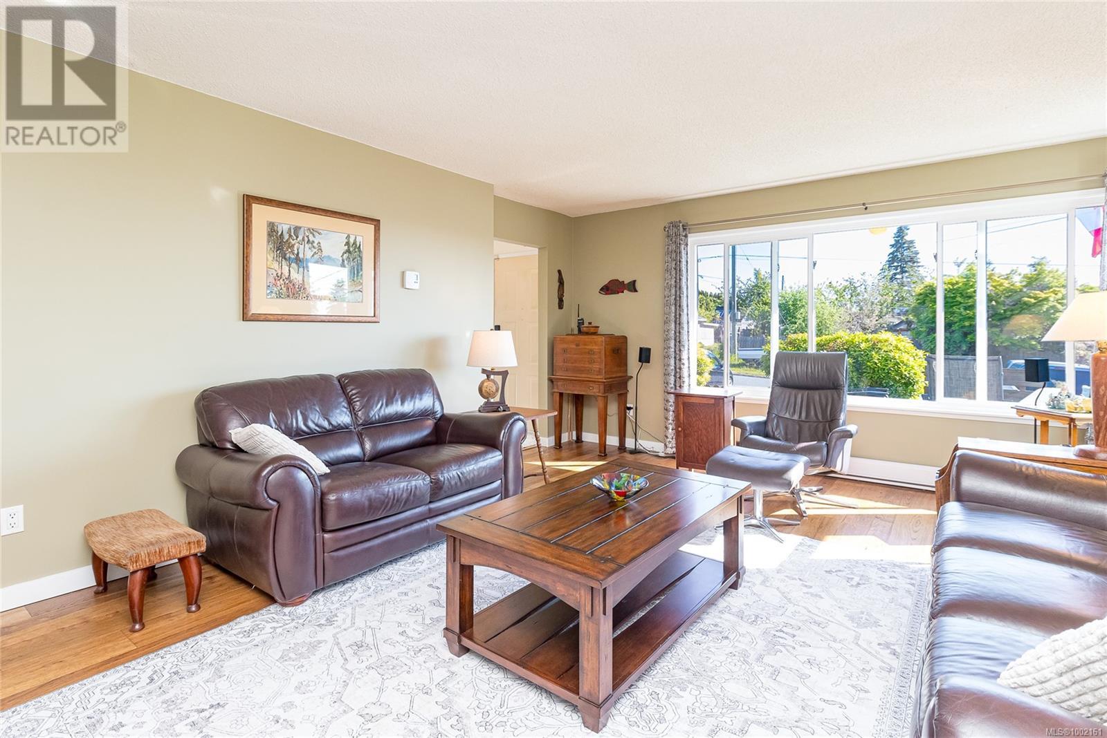 220 3rd Ave