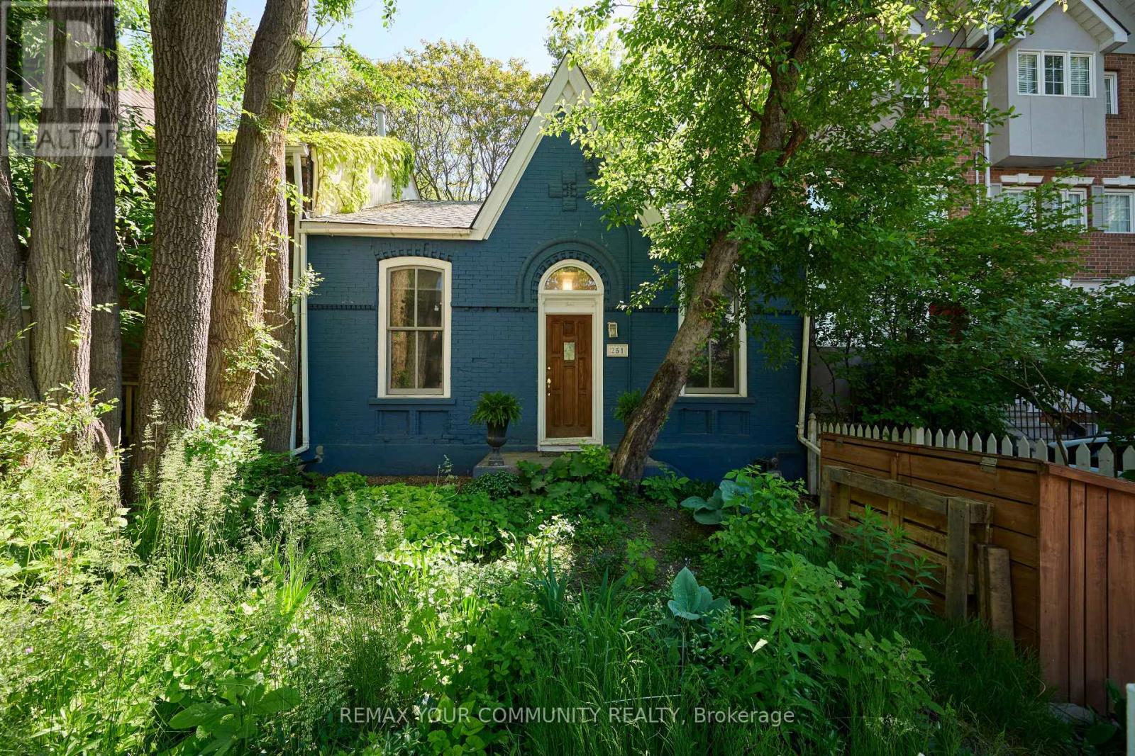 251 BERKELEY STREET