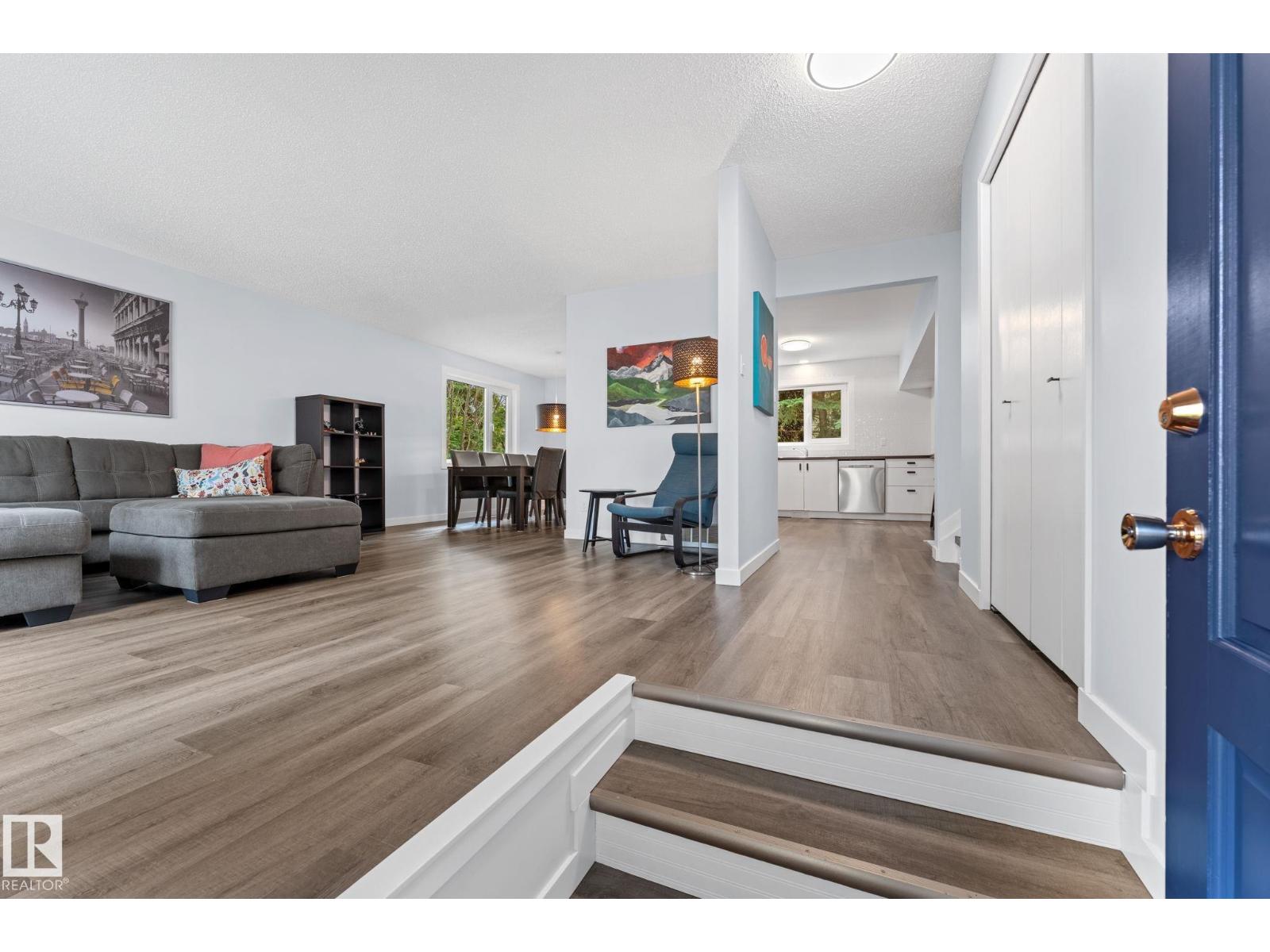 2451 115 ST NW