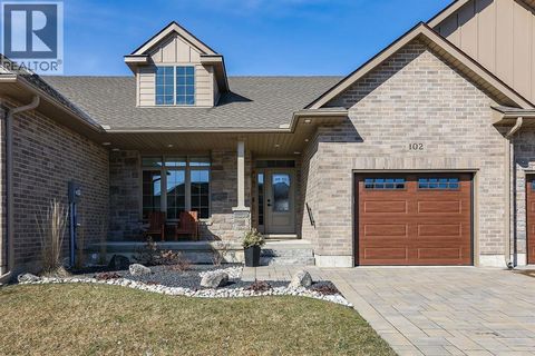 102 Leneve STREET Lambton Shores ON N0N1J0