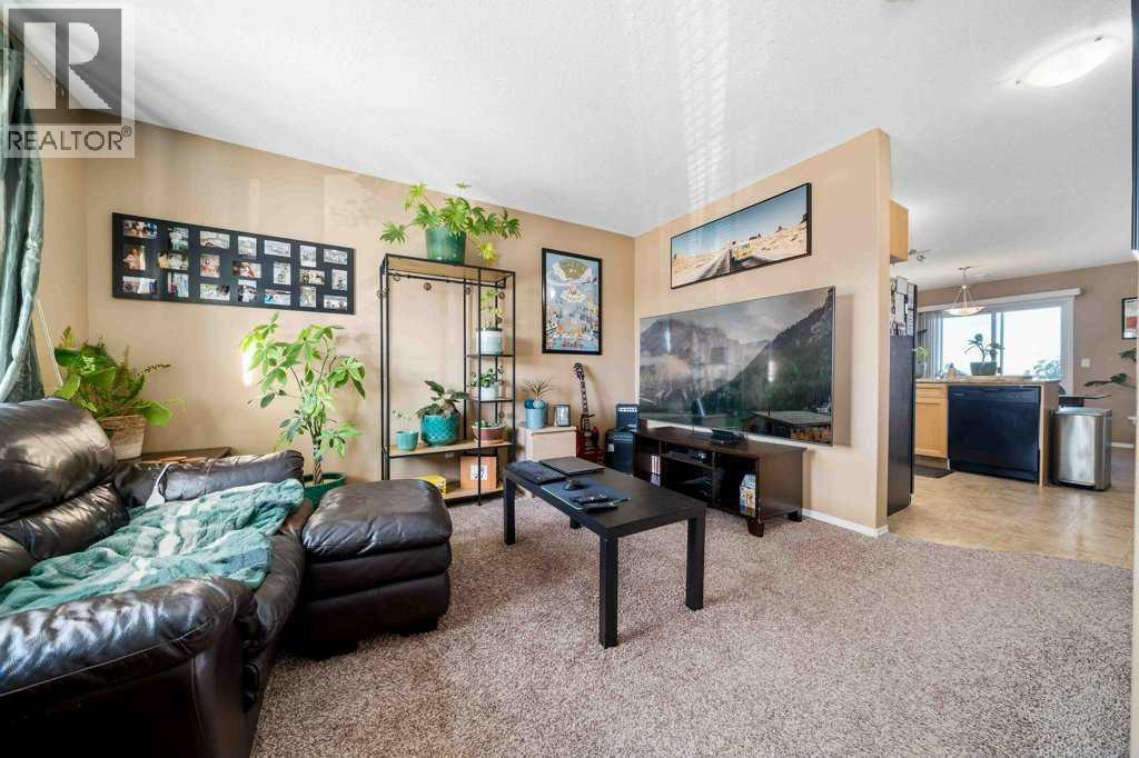 222 Northlands Pointe NE