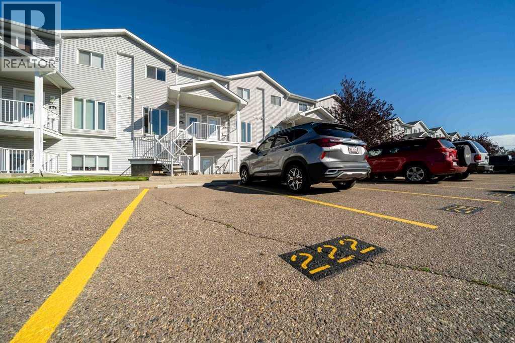 222 Northlands Pointe NE