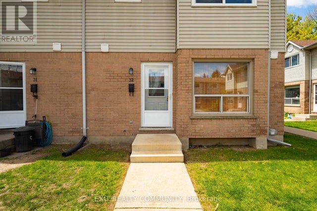 32 - 595 THIRD STREET