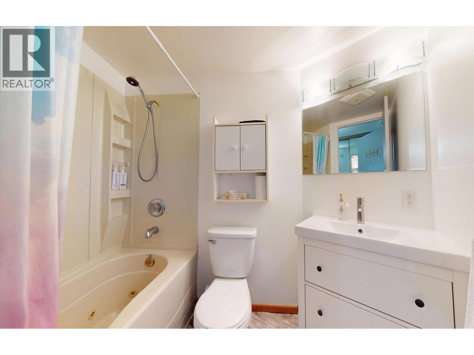 211 2109 WHISTLER ROAD