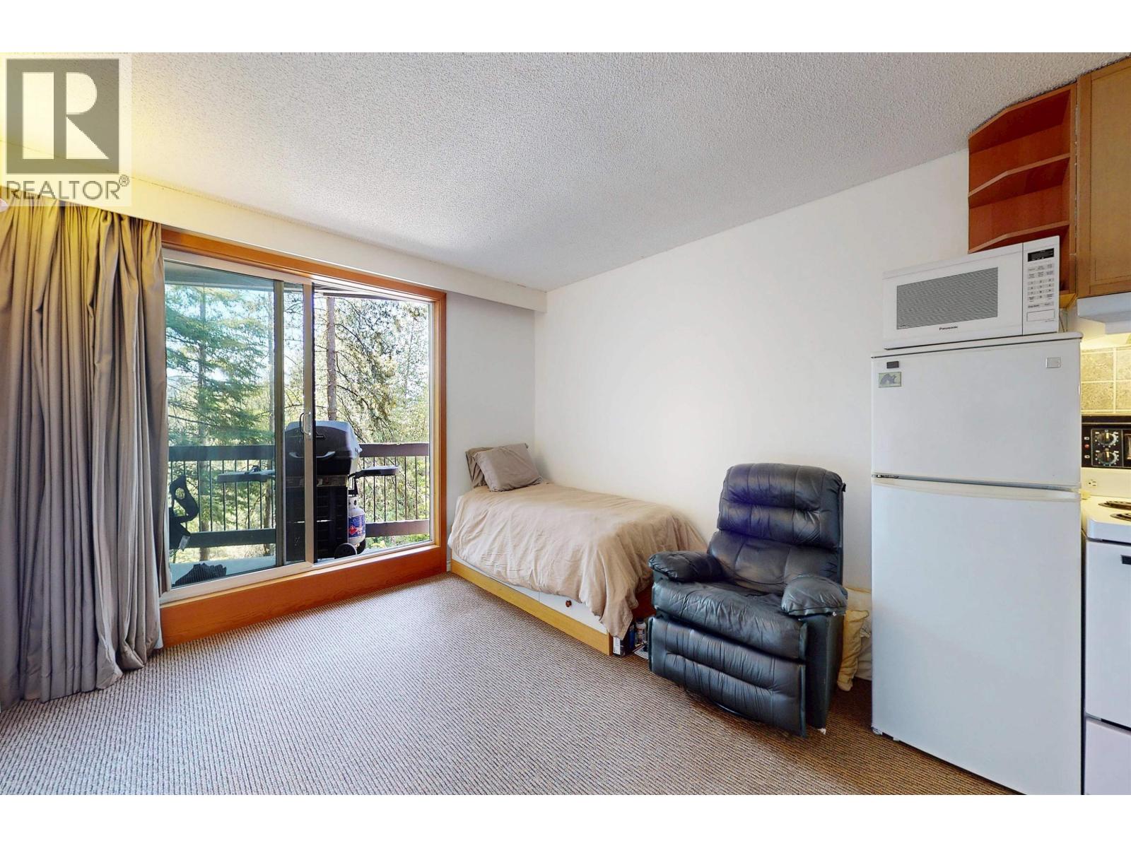 211 2109 WHISTLER ROAD