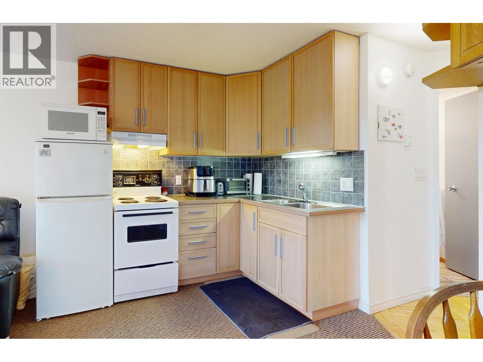 211 2109 WHISTLER ROAD