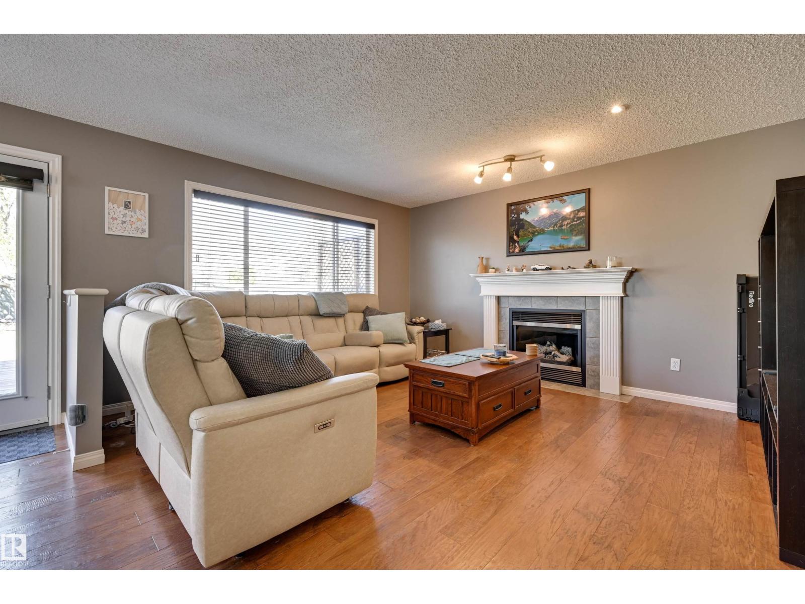 2208 BAKER CL SW