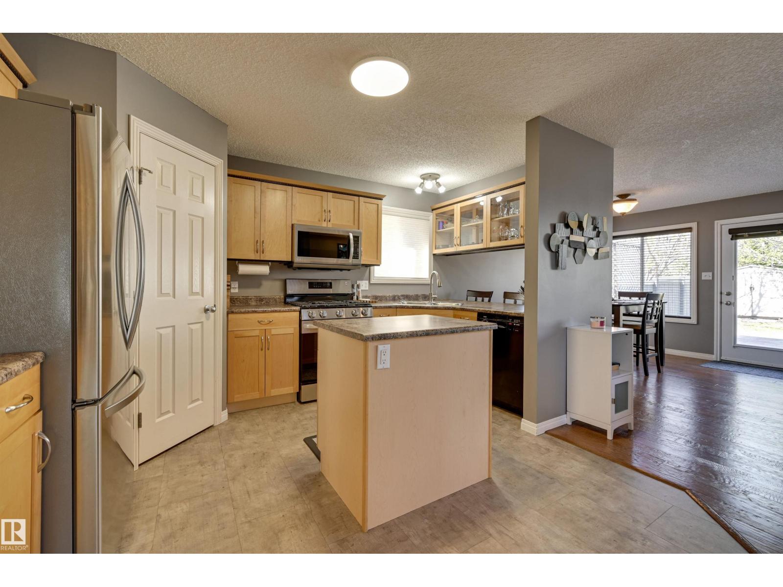 2208 BAKER CL SW