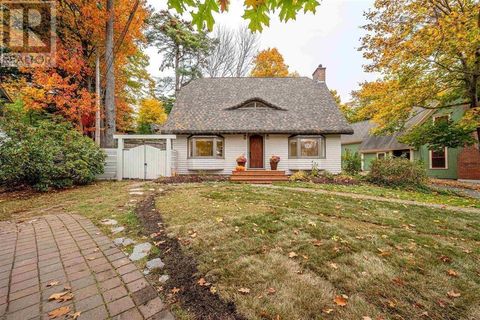 680 Shore Drive Bedford NS B4A2E1