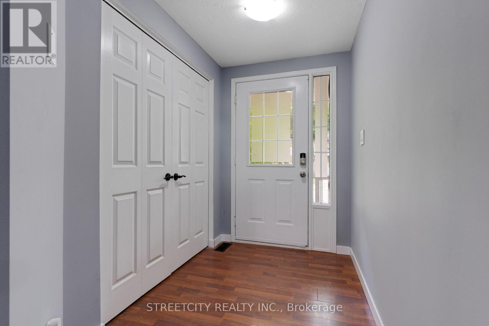 302 OPRINGTON PLACE