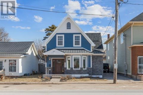 63 Broadway Street Kensington PE C0B0A3