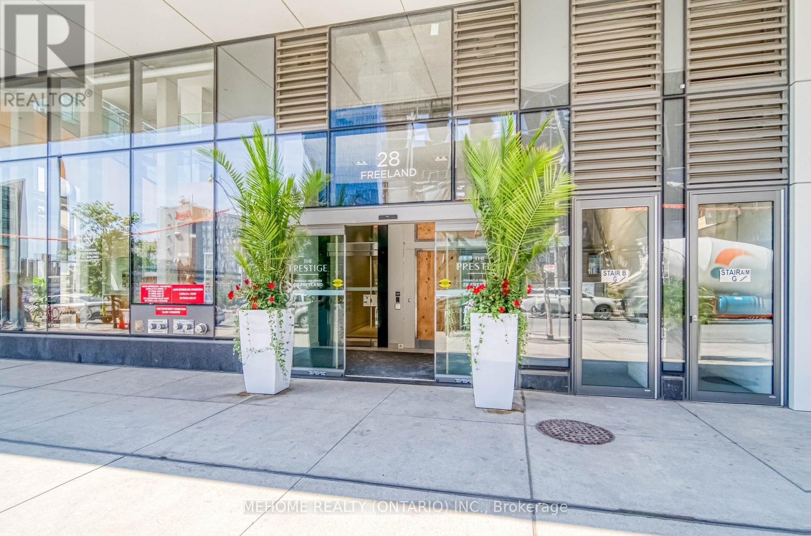 1501 - 28 FREELAND STREET