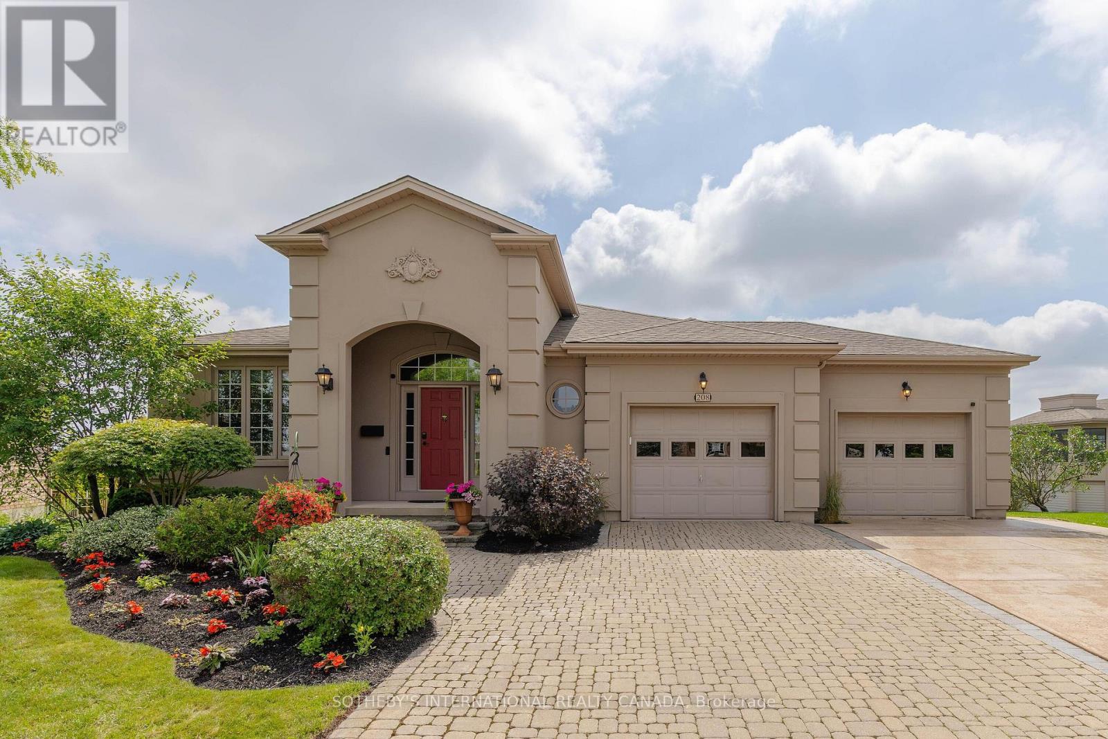 208 MUIRFIELD TRAIL
