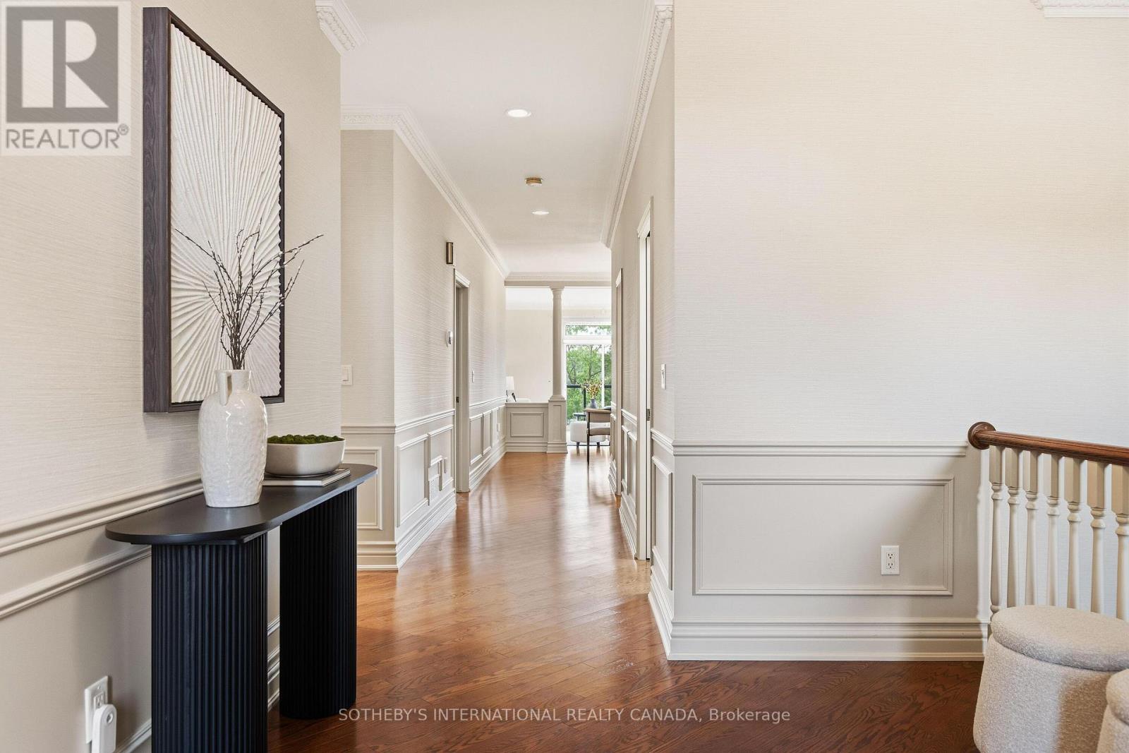208 MUIRFIELD TRAIL