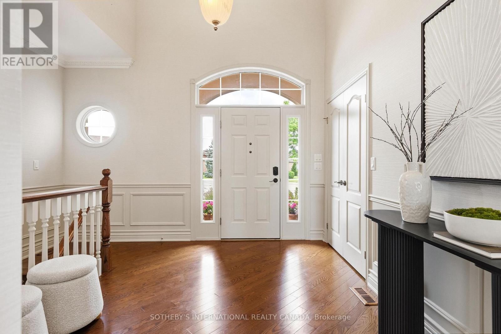 208 MUIRFIELD TRAIL