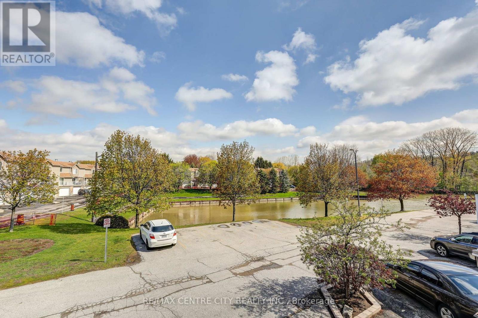 31 - 301 CARLOW ROAD