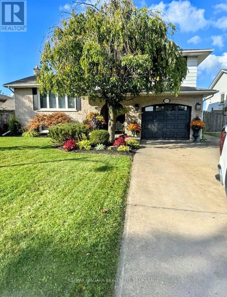 7013 GLENGOWAN CRESCENT