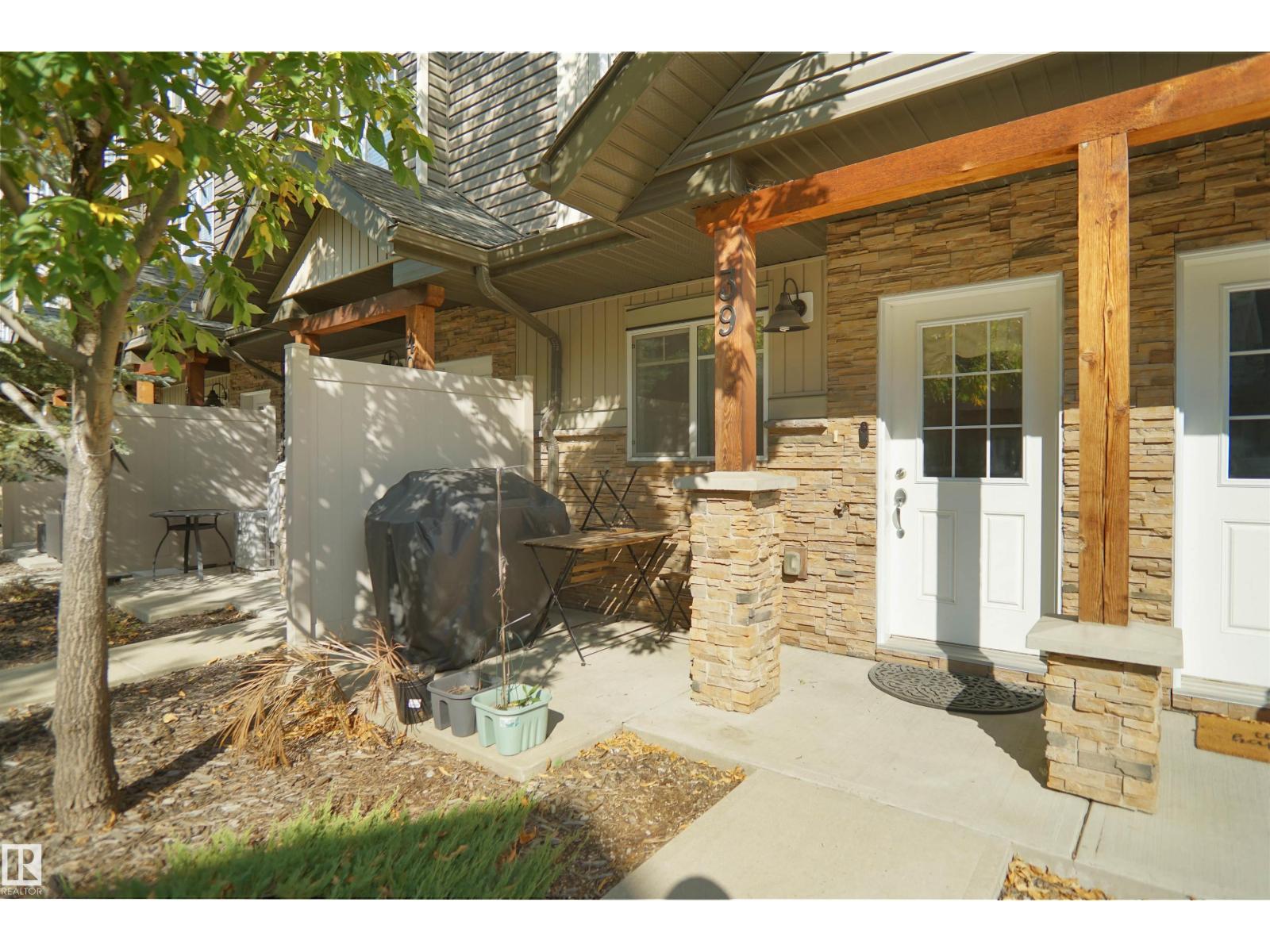 #39 9515 160 AV NW