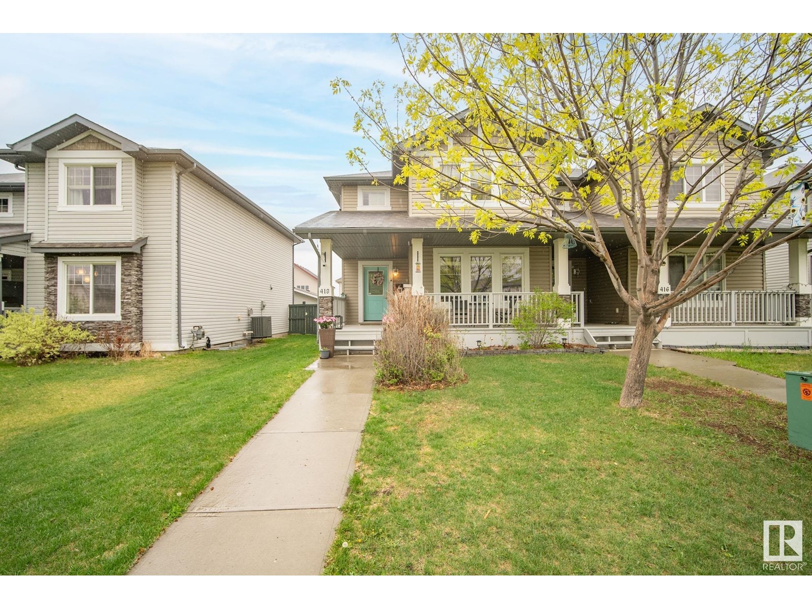 418 CHARLOTTE CRESCENT