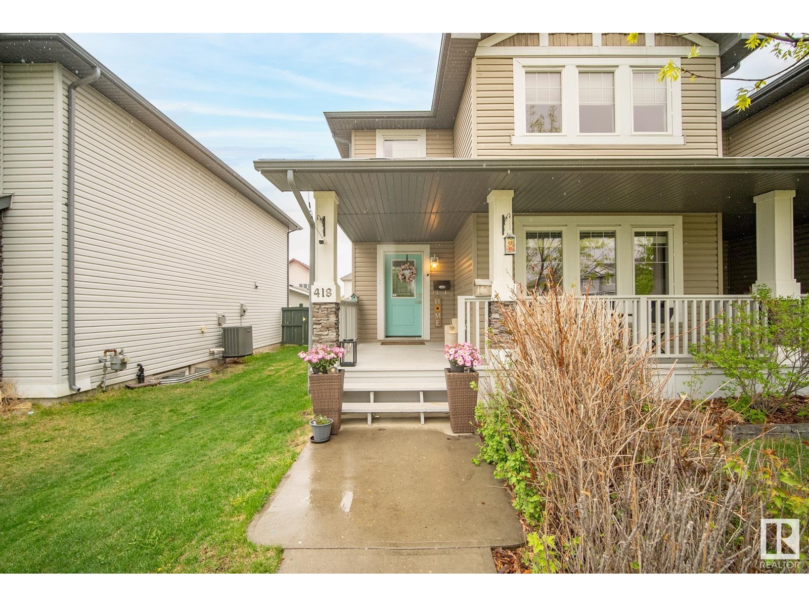 418 CHARLOTTE CRESCENT