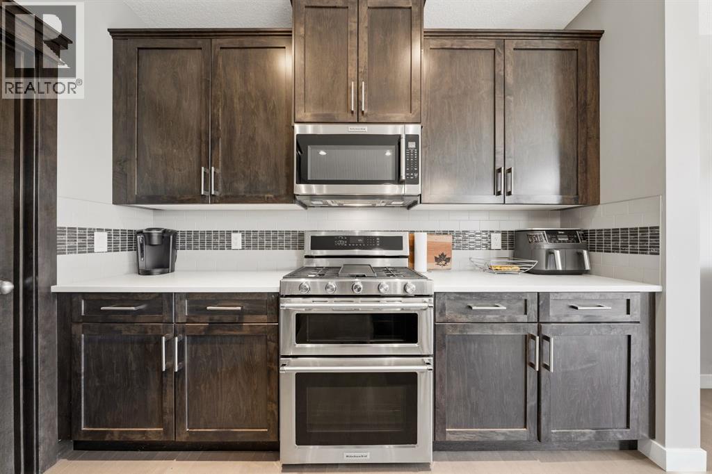 2632 Ravenslea Gardens SE