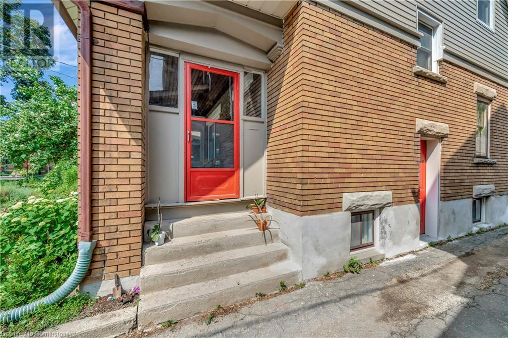 96 FAIRVIEW Avenue