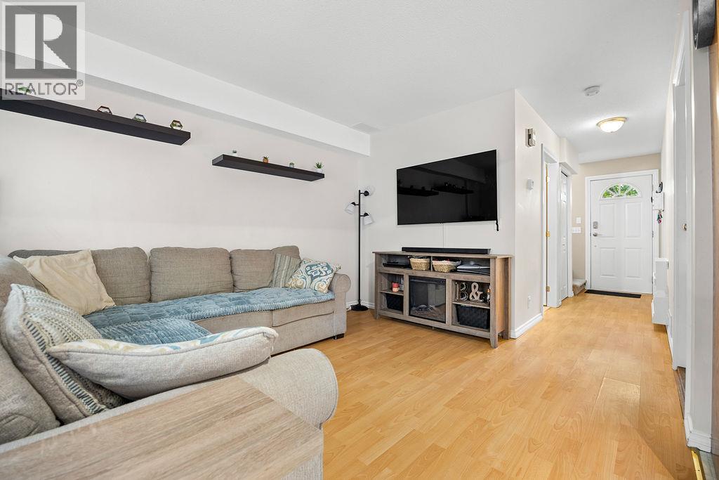 4008 24 Avenue Unit# Unit E