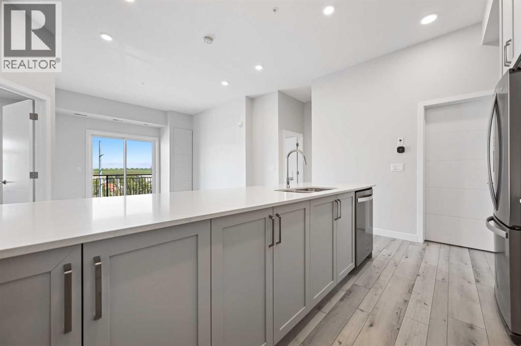 410, 255 Les Jardins Park SE