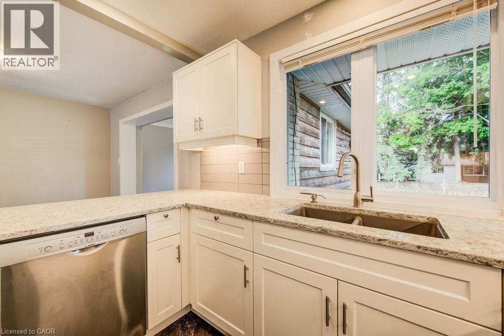 558 SPRUCEHILL Avenue