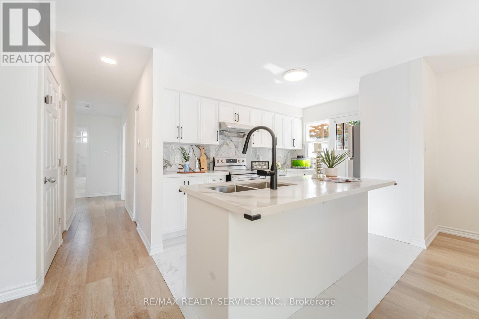 139 RUTHERFORD ROAD N